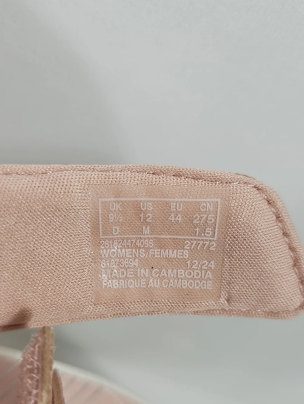 NWT Clarks Cloudsteppers Cushion Soft Bow Thong Sandals Blush Pink 12
